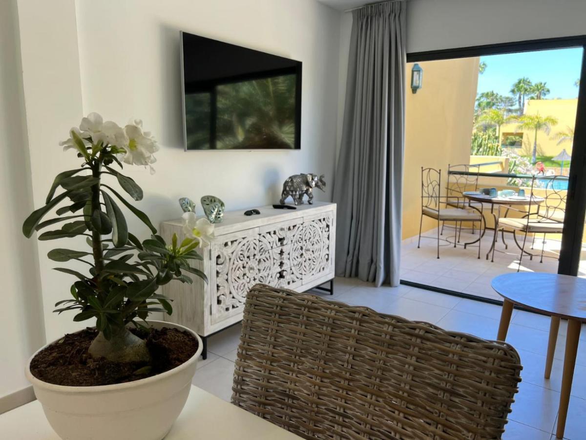 Atlantic Garden Andrew Apartments Pool Air Conditioning كوراليهو المظهر الخارجي الصورة
