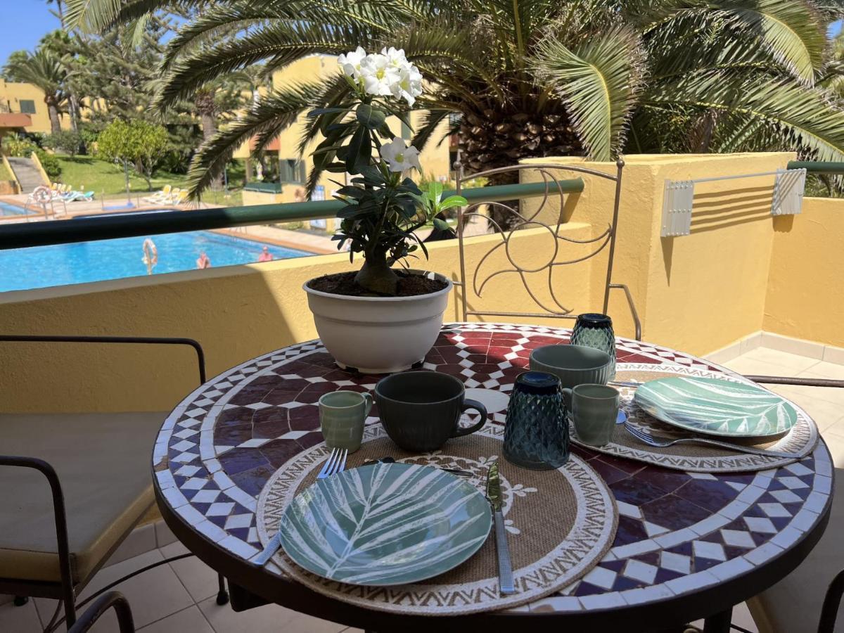 Atlantic Garden Andrew Apartments Pool Air Conditioning كوراليهو المظهر الخارجي الصورة