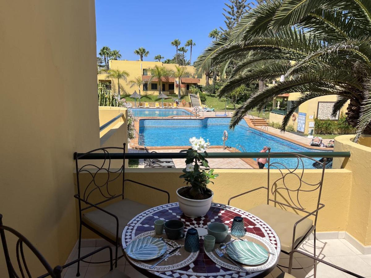 Atlantic Garden Andrew Apartments Pool Air Conditioning كوراليهو المظهر الخارجي الصورة