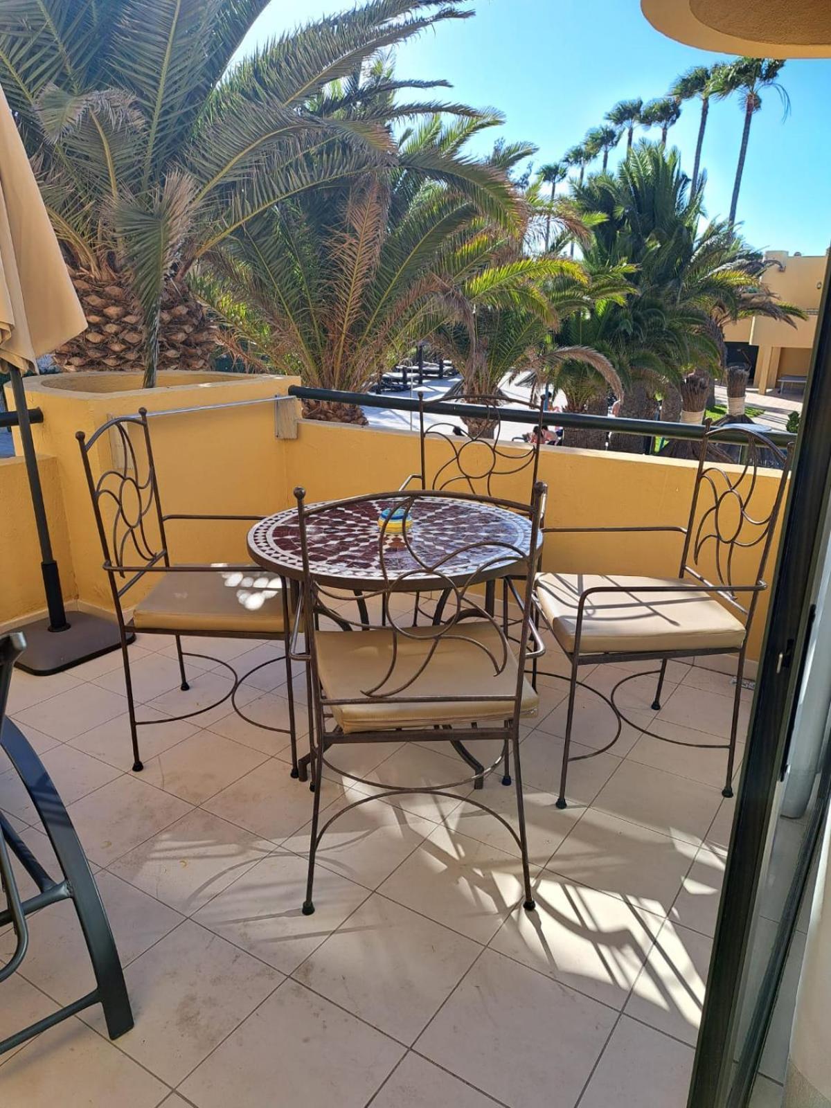 Atlantic Garden Andrew Apartments Pool Air Conditioning كوراليهو المظهر الخارجي الصورة