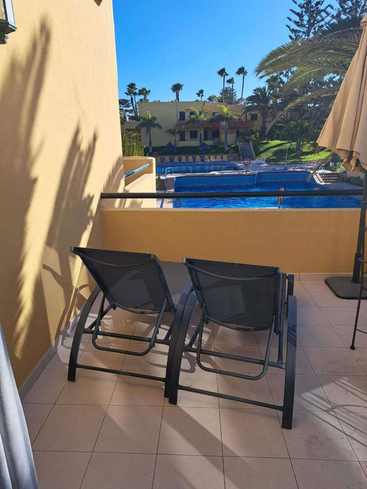 Atlantic Garden Andrew Apartments Pool Air Conditioning كوراليهو المظهر الخارجي الصورة